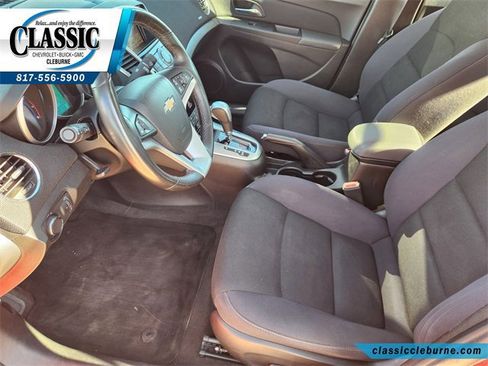 Used 2014 Chevrolet Cruze LT image 13