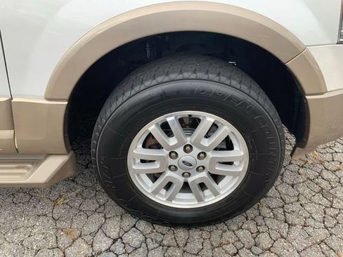 Used 2014 Ford Expedition EL XLT w/ Equipment Group 202A AWD/4WD image 39