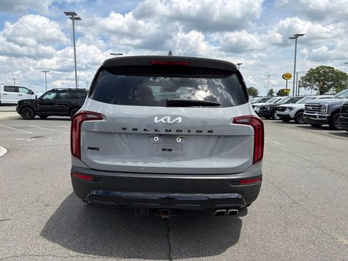 Used 2022 Kia Telluride EX w/ EX Premium Package AWD/4WD image 7