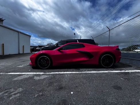 Used 2022 Chevrolet Corvette Stingray Premium Conv w/ Z51 Performance Package RWD image 3