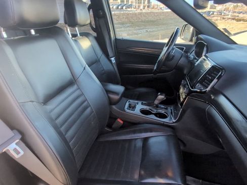 Used 2020 Jeep Grand Cherokee Limited X image 32