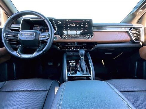 Used 2023 GMC Canyon AT4 w/ AT4 Premium Package image 20