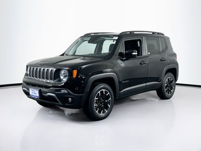 Used 2023 Jeep Renegade Latitude w/ Sun/Sound Group