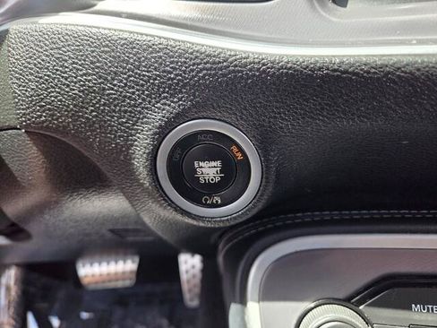 Used 2021 Dodge Challenger R/T w/ Driver Convenience Group RWD image 19