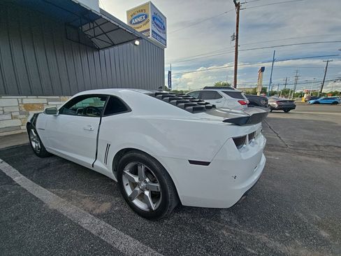 Used 2013 Chevrolet Camaro LS RWD image 4