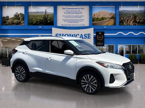Used 2022 Nissan Kicks SV FWD image 9