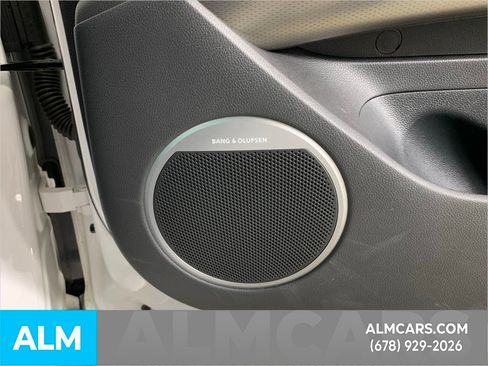 Used 2023 Genesis GV60 Advanced image 36