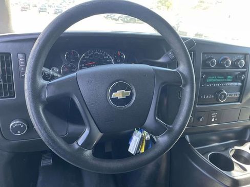 Used 2015 Chevrolet Express 2500 image 13