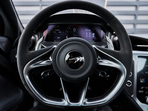 Used 2024 McLaren 750S image 50