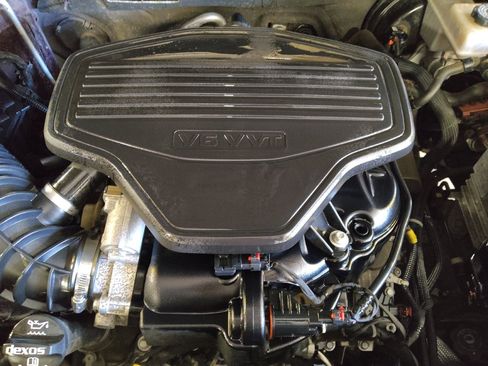 Used 2018 GMC Acadia SLE w/ LPO, Floor Liner Package AWD/4WD image 30