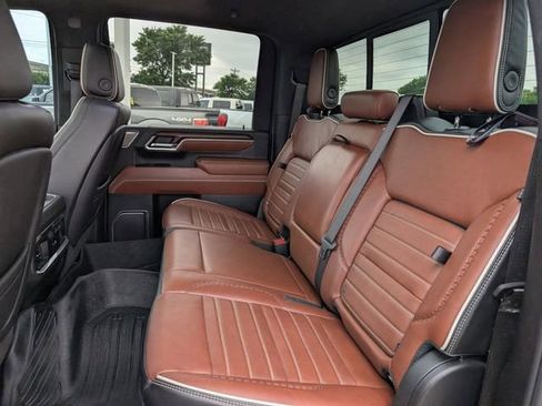 Certified 2024 GMC Sierra 2500 Denali Ultimate AWD/4WD image 26