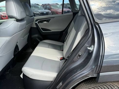 Used 2020 Toyota RAV4 Limited AWD/4WD image 15