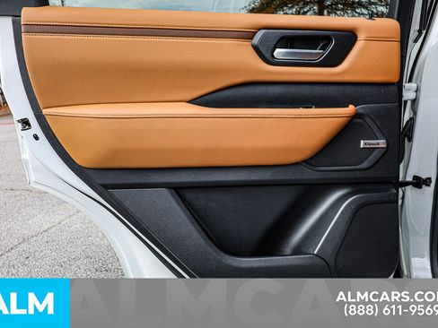 Used 2025 Nissan Armada SL w/ Captain's Chari Seat Package image 48