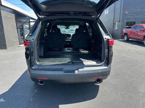Used 2023 Chevrolet Traverse LT w/ LPO, Floor Liner Package AWD/4WD image 11