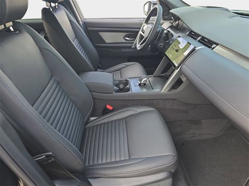 New 2026 Land Rover Discovery Sport Landmark image 10