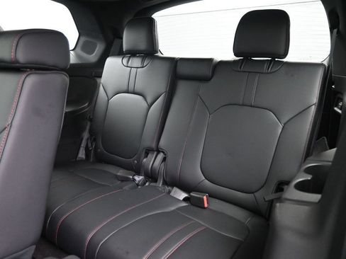 Used 2025 Honda Pilot Black Edition image 29