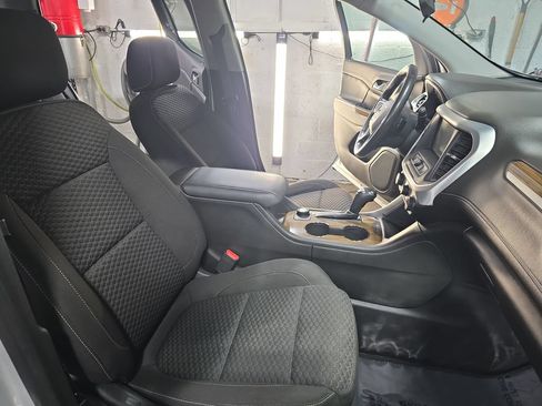 Used 2019 GMC Acadia SLE AWD/4WD image 10