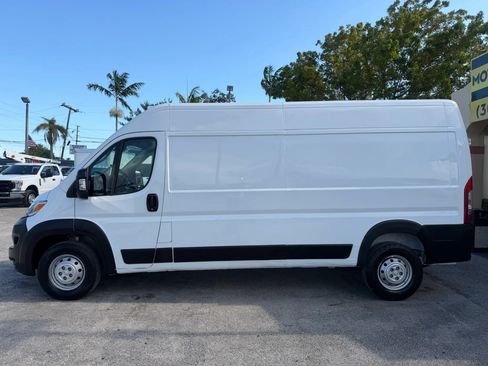 Used 2023 RAM ProMaster 2500 FWD image 2