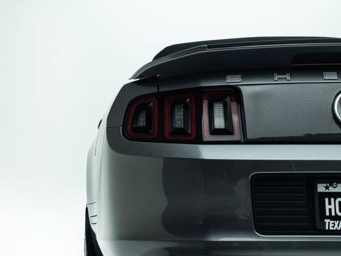 Used 2014 Ford Mustang Shelby GT500 w/ Equipment Group 821A image 17