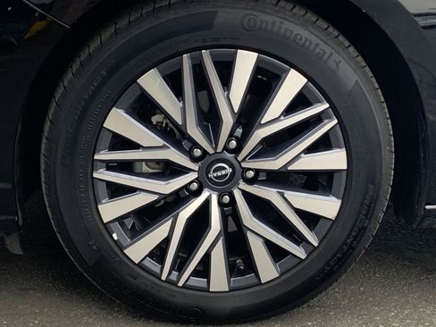 Used 2025 Nissan Altima 2.5 SV image 31