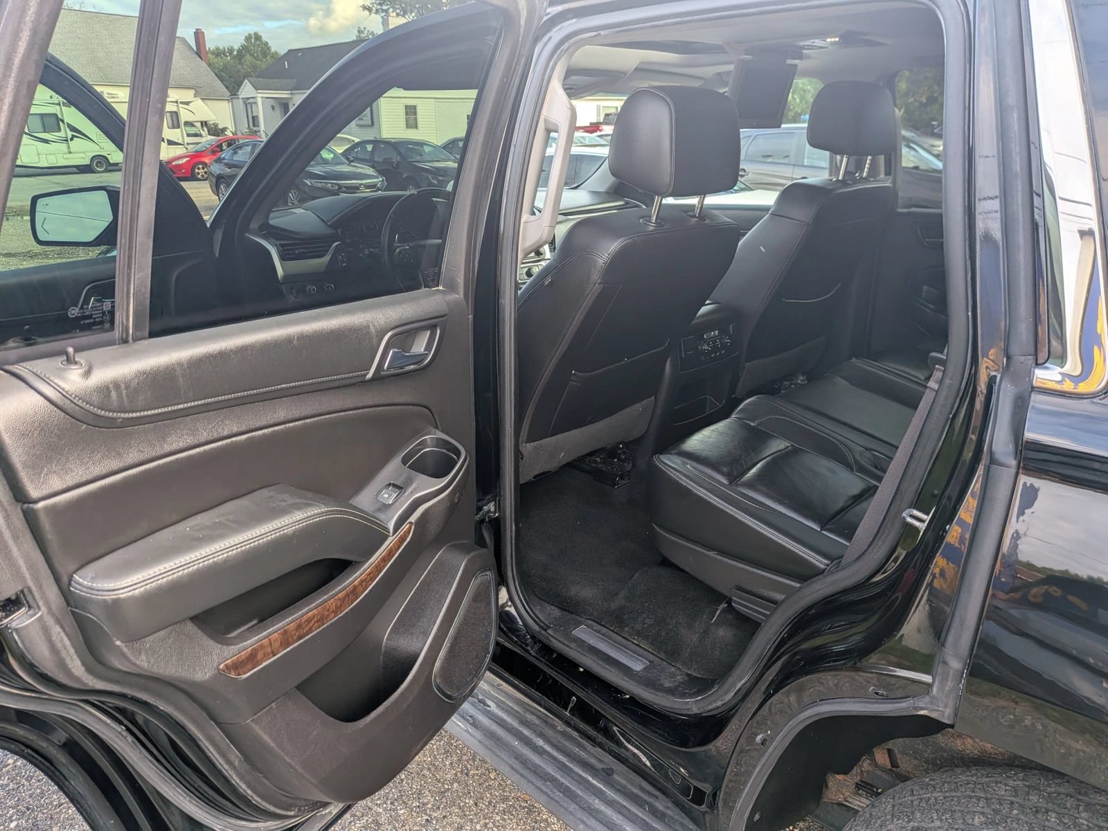 Used 2017 Chevrolet Tahoe LT AWD/4WD image 29