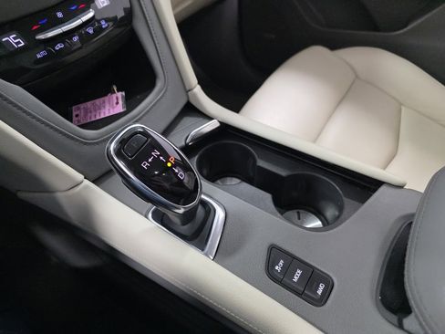 Used 2017 Cadillac XT5 Luxury w/ Driver Awareness Package image 20