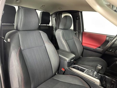 Used 2018 Toyota Tacoma SR5 image 26