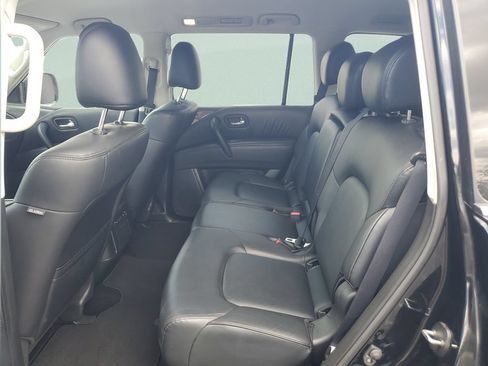 Used 2024 Nissan Armada SV AWD/4WD image 10