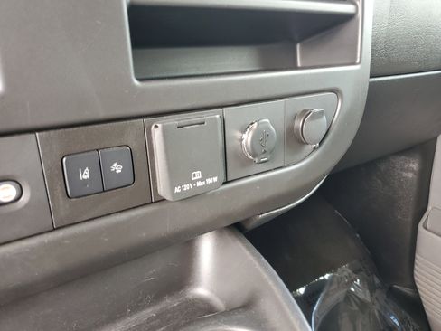 Used 2020 Chevrolet Express 3500 LT w/ LT Preferred Equipment Group image 21