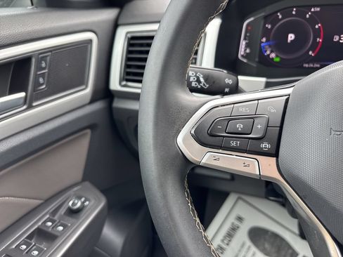 Certified 2022 Volkswagen Atlas Cross Sport SE AWD/4WD image 18
