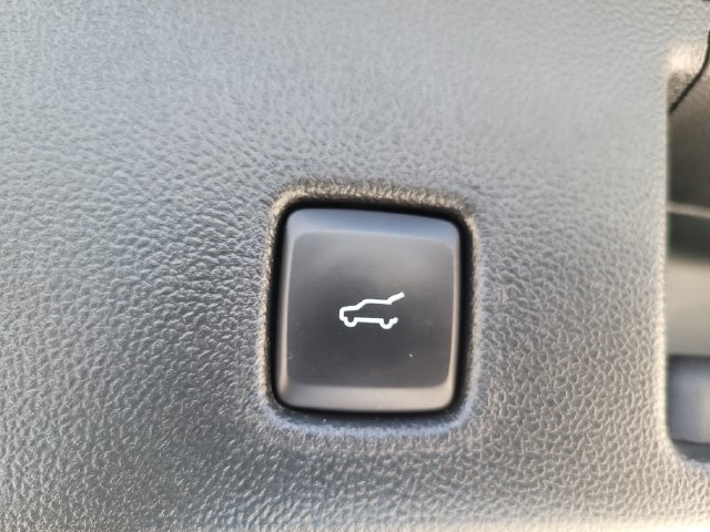 Used 2023 Ford Escape ST-Line w/ Tech Pack #1 AWD/4WD image 11