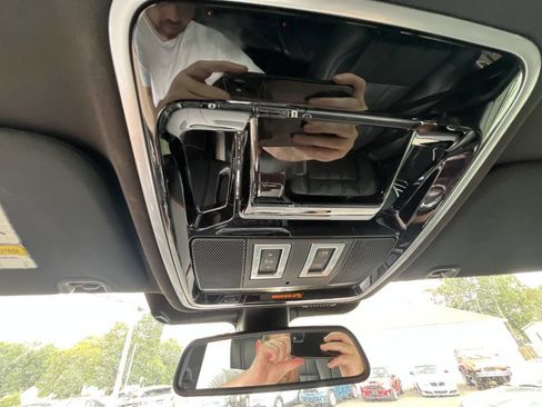 Used 2014 Land Rover Range Rover Supercharged image 35