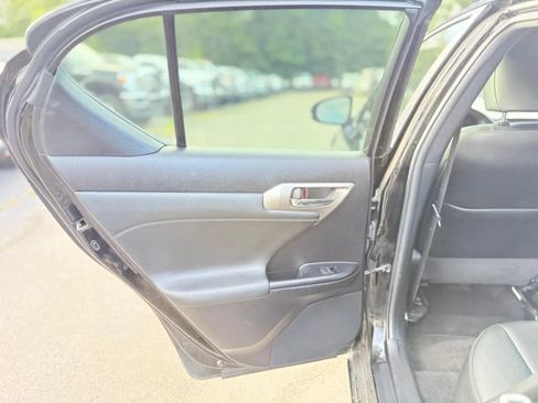 Used 2016 Lexus CT 200h FWD image 25