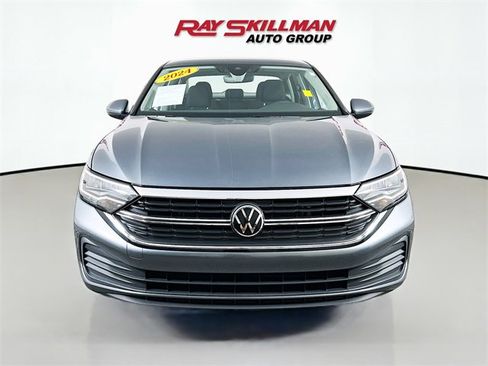 Used 2024 Volkswagen Jetta S image 2