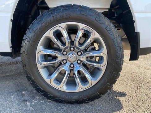 Used 2023 RAM 1500 Laramie AWD/4WD image 26