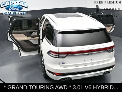 Used 2020 Lincoln Aviator Grand Touring w/ Equipment Group 302A AWD/4WD image 37