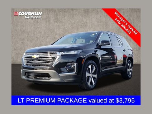 Used 2022 Chevrolet Traverse LT w/ LT Premium Package image 1