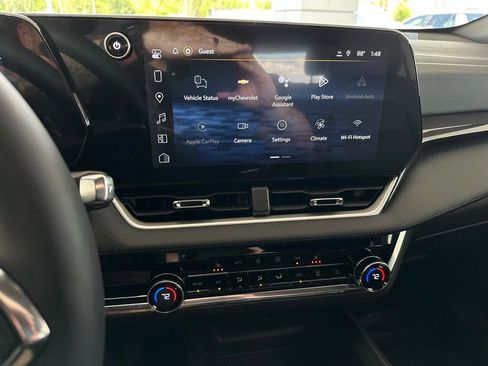 New 2026 Chevrolet Equinox LT w/ Convenience Package II FWD image 24