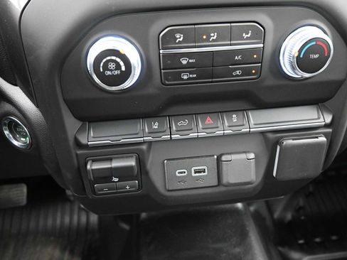 Used 2025 GMC Sierra 2500 Pro w/ Convenience Package image 20