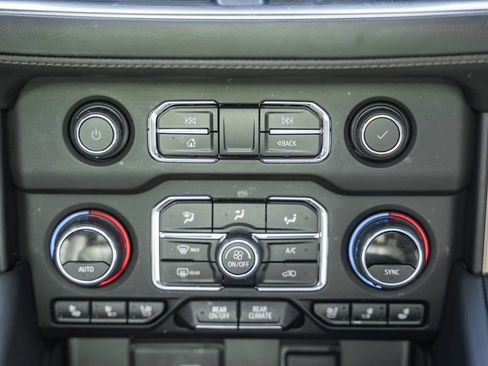 Used 2023 Chevrolet Tahoe High Country image 30