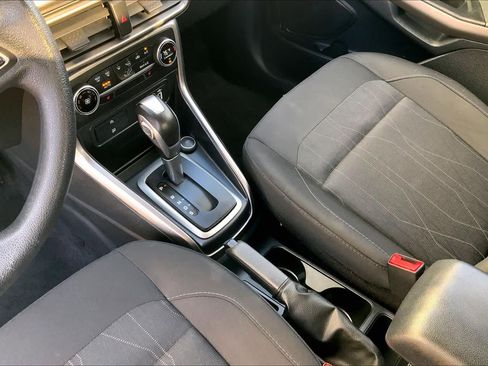 Used 2021 Ford EcoSport SE w/ SE Convenience Package image 16