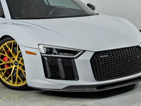 Used 2018 Audi R8 V10 plus AWD/4WD image 3