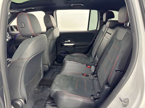 Used 2022 Mercedes-Benz EQB 350 4MATIC image 41