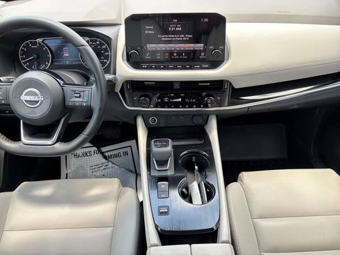Used 2023 Nissan Rogue SL w/ SL Premium Package FWD image 16
