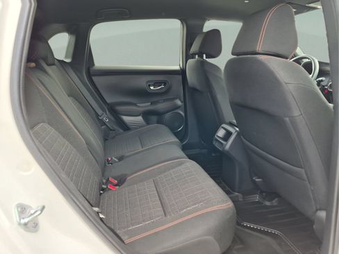 Certified 2025 Honda HR-V Sport image 18