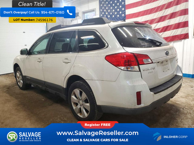 Used 2011 Subaru Outback 2.5i Limited AWD/4WD image 3