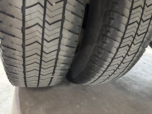 Used 2025 Chevrolet Silverado 3500 W/T image 43