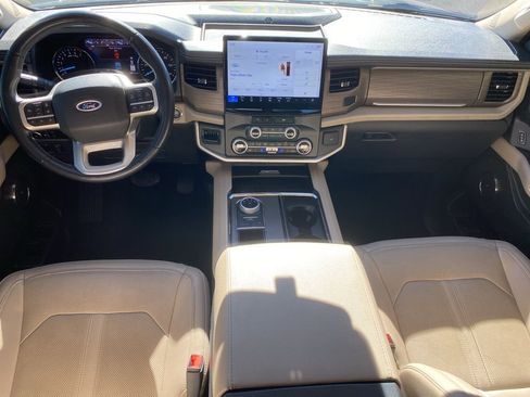 Used 2024 Ford Expedition Max Limited image 22
