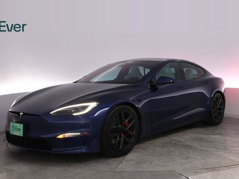 Used 2025 Tesla Model S Plaid AWD/4WD image 2