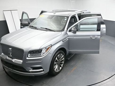 Used 2021 Lincoln Navigator Reserve image 37